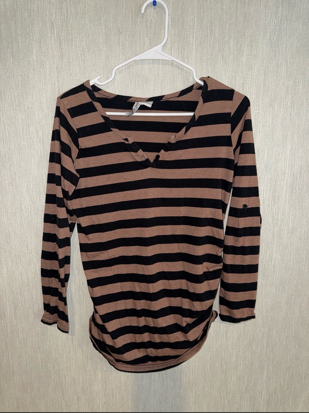 Striped V-Neck Long Sleeve Top - Brown & Black